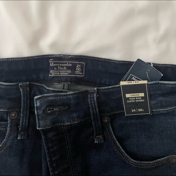 Abercrombie High Rise Super Skinny Simone Jeans - Picture 3 of 5